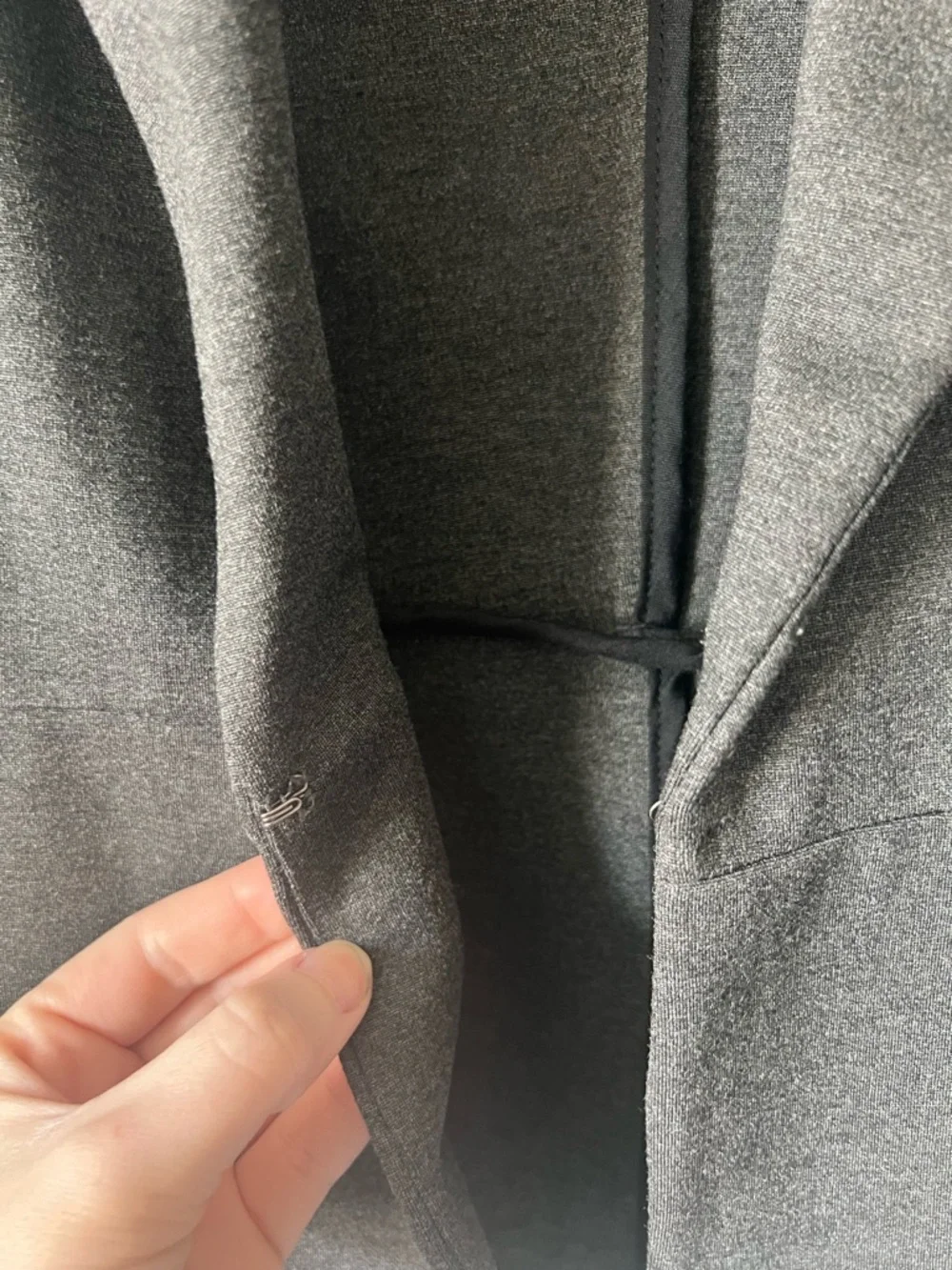 Quince Ultra Stretch Ponte Blazer Charcoal Gray Tailored Work Jacket M - Picture 8 of 9